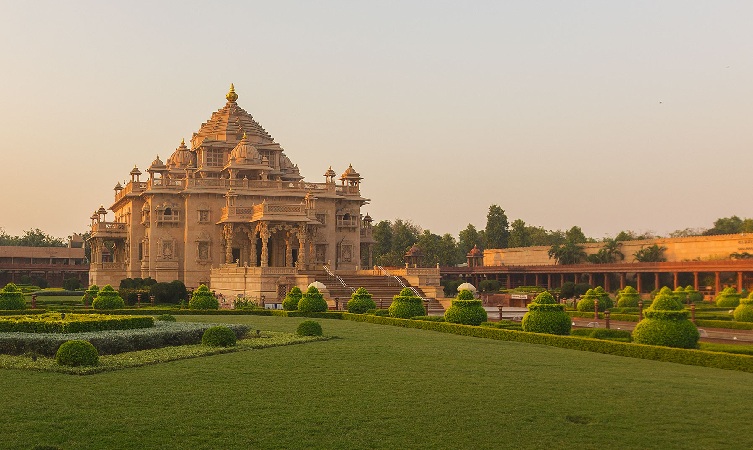 Shrimad Residency Hotel in Ahmedabad